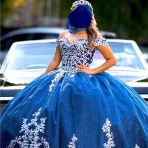 Quince dress,Crown,Bouquet all matching Vestido corona y ramo Size- 0-4